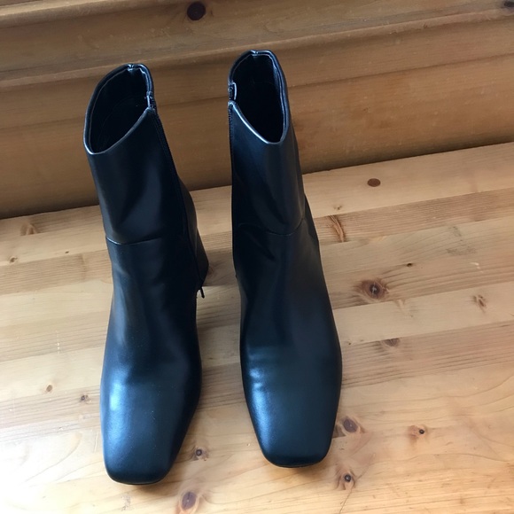Gently worn boots from Nordstrom 11M - Picture 6 of 6